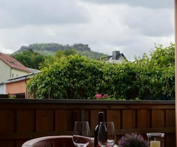 Am Dorfplatz * Kurort Gohrisch